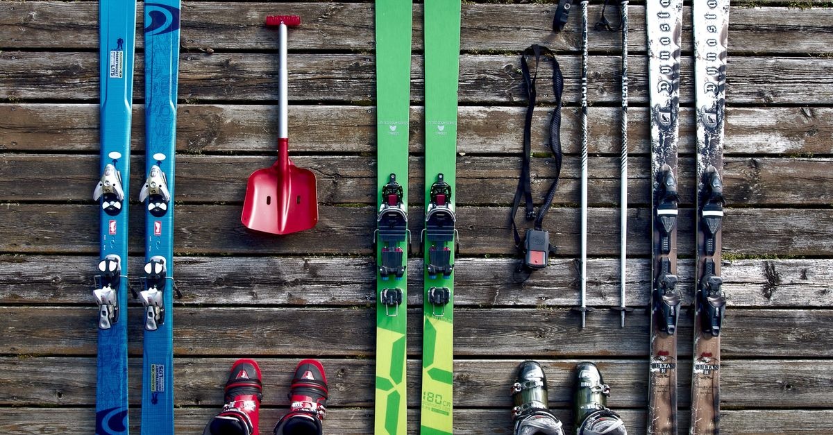 Snowboard Köşeni Kur: Alanını Düzenlemenin Akıllı ve Şık Yolları